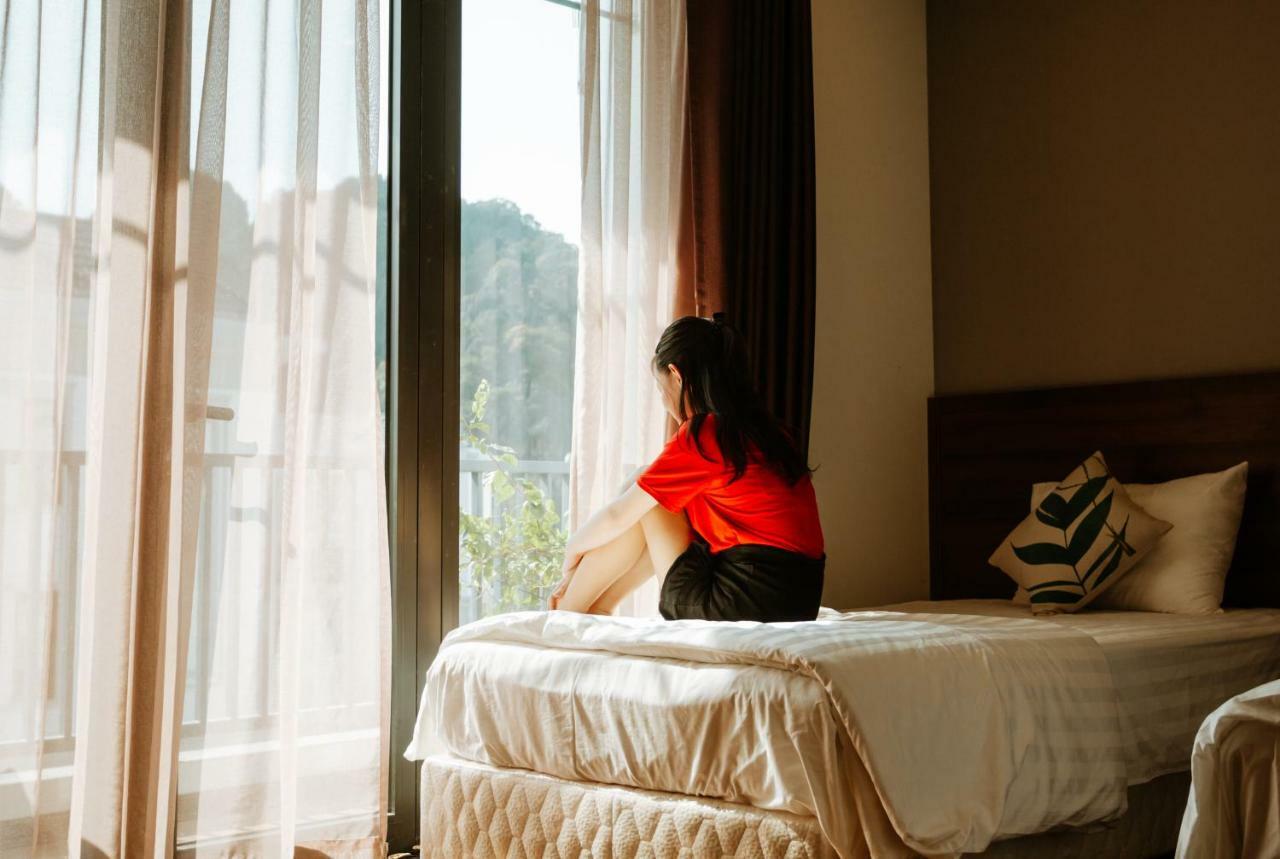 Luxstay Hotel Ха Лонг Екстериор снимка